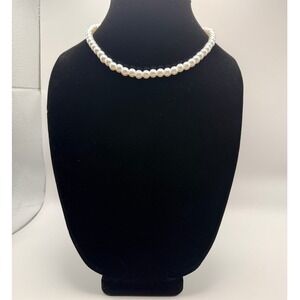Vintage Classic glass Pearl Necklace Womens Timeless Elegant Choker Silver Clasp
